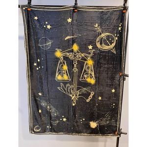 Zoodiac Libra Astrology Sign Throw Blanket New 38 1/2 x 49 Inches